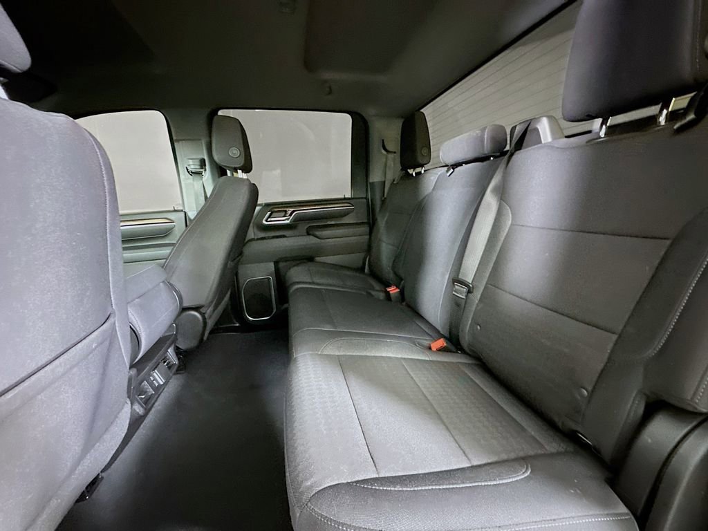 Used 2025 Chevrolet Silverado 2500 LT w/ Convenience Package image 14