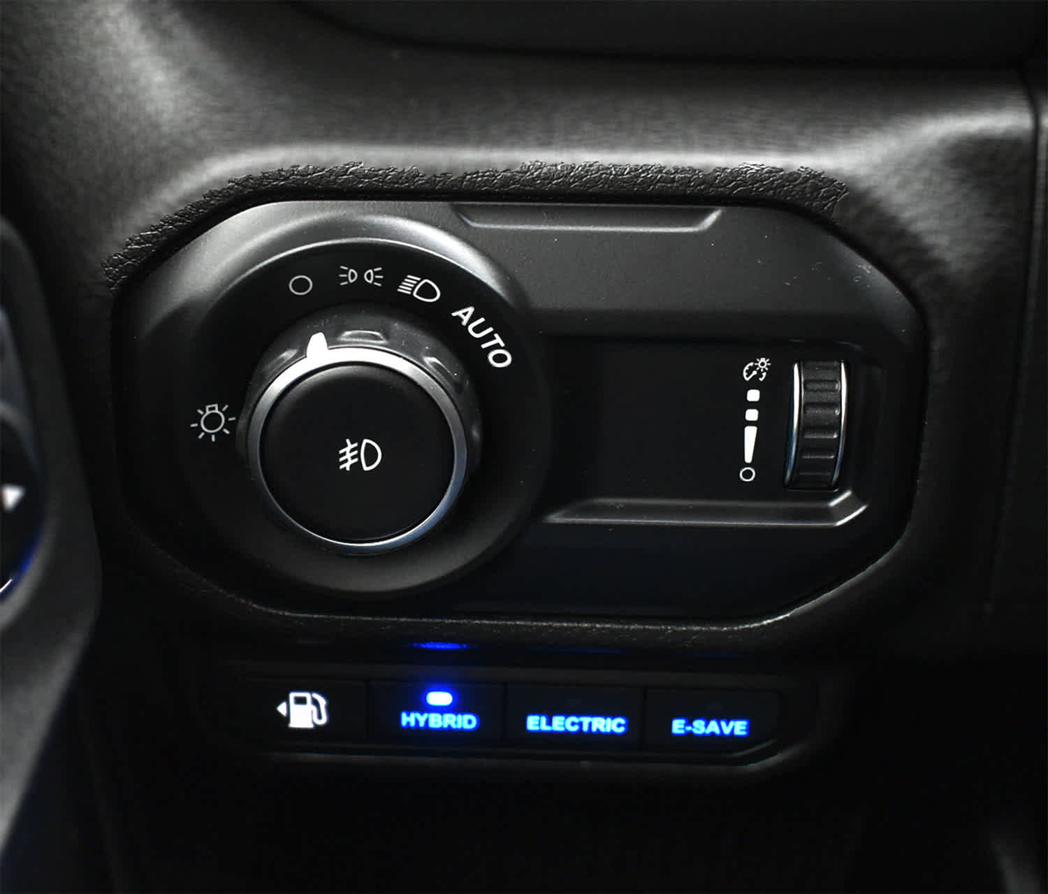 Used 2023 Jeep Wrangler Unlimited Sahara image 29