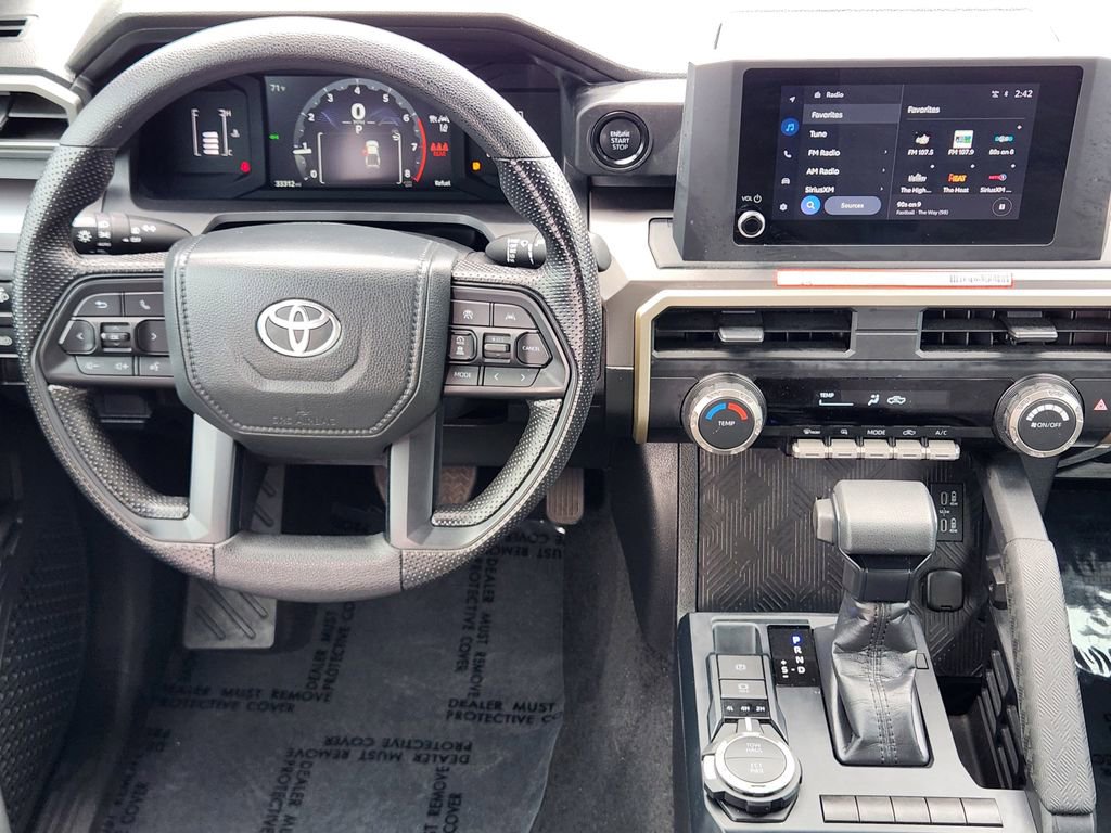 Used 2025 Toyota Tacoma SR5 AWD/4WD image 25