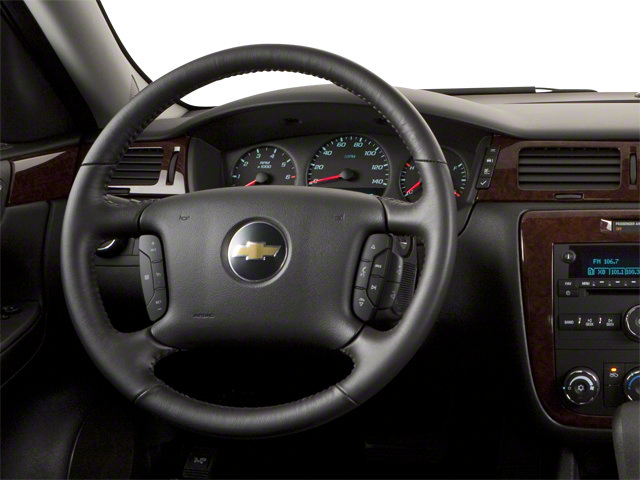 Used 2010 Chevrolet Impala LS FWD image 4