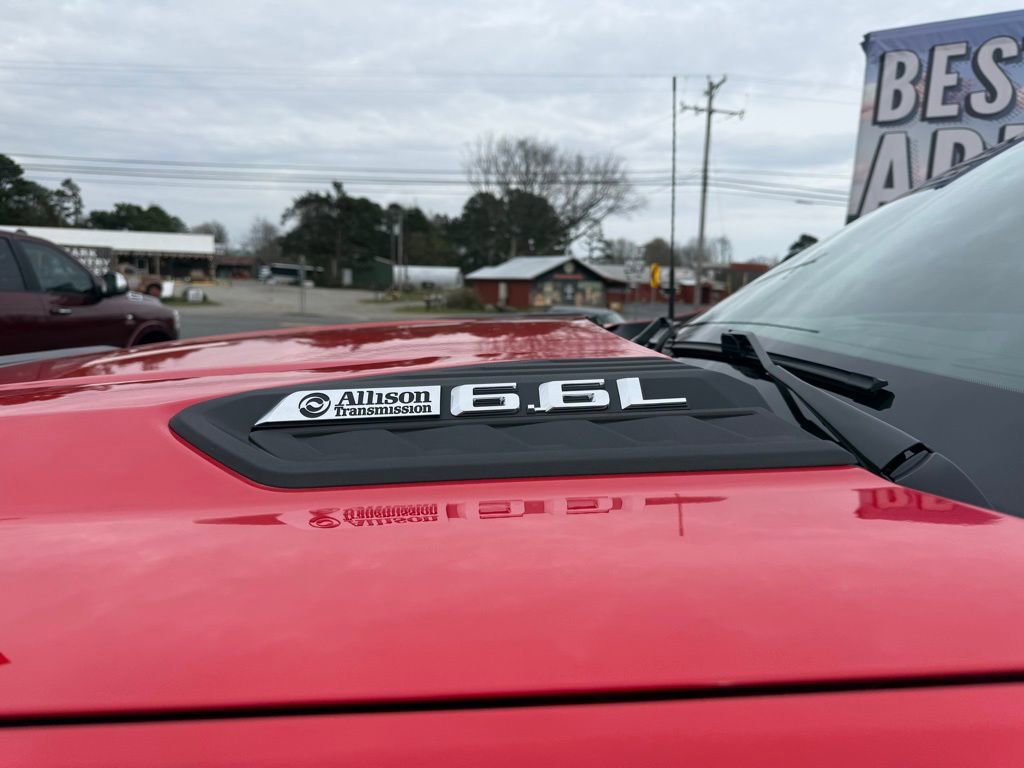 Used 2025 Chevrolet Silverado 2500 Custom w/ Custom Value Package image 12