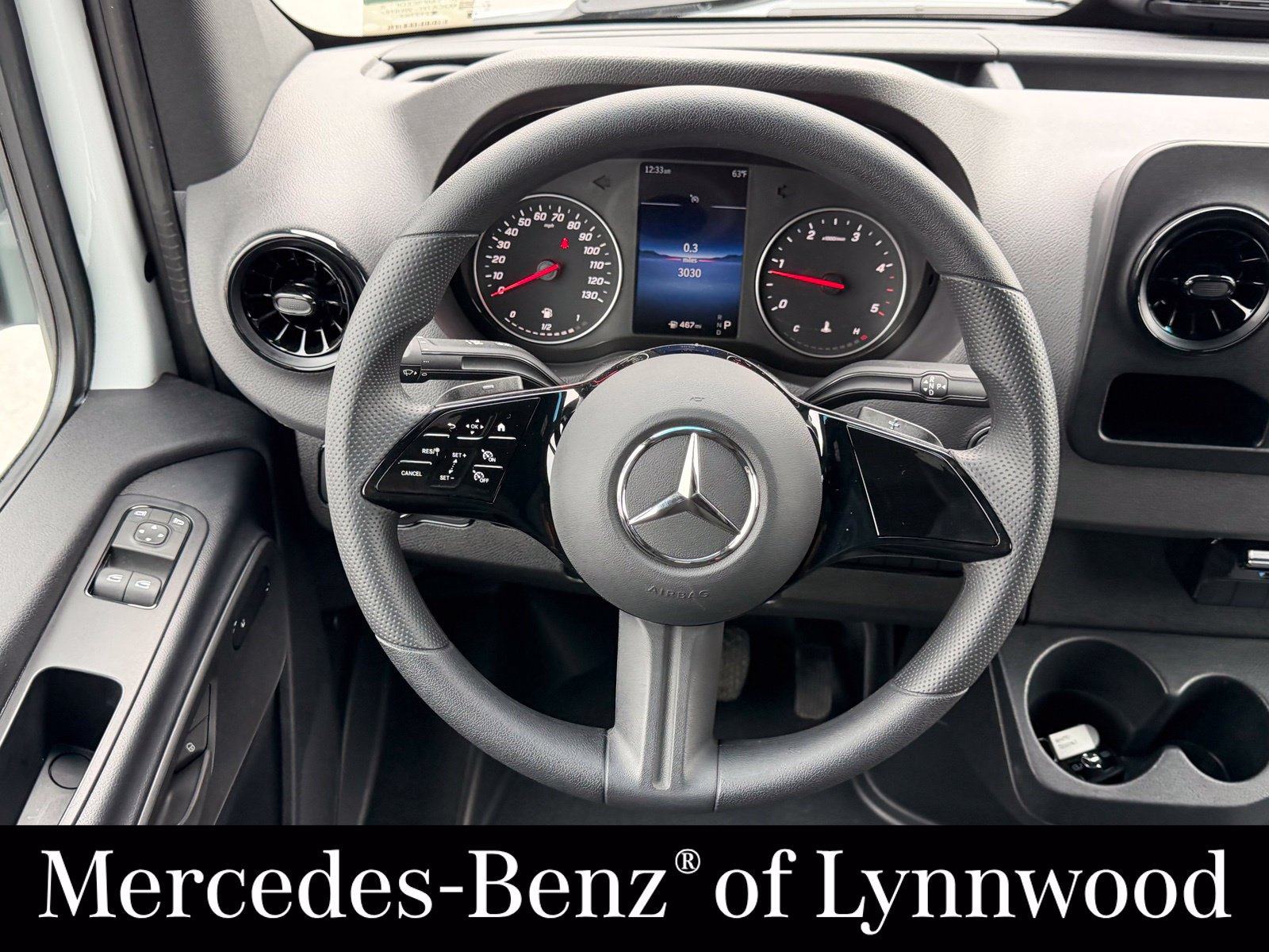 Used 2025 Mercedes-Benz Sprinter 2500 image 22