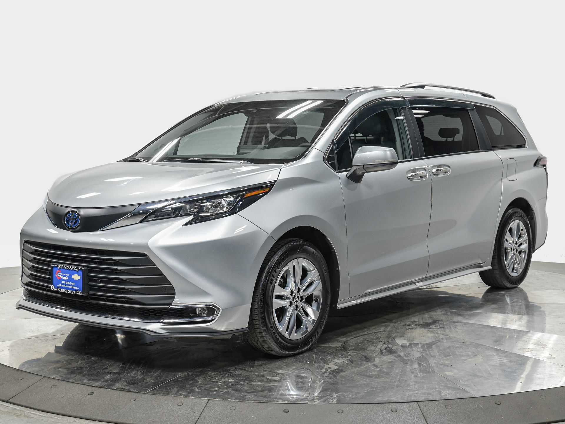Used 2024 Toyota Sienna XLE w/ XLE Plus Package
