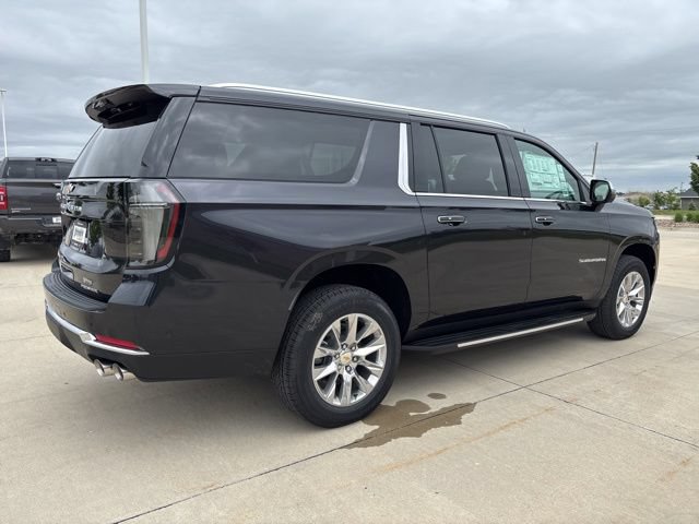 New 2026 Chevrolet Suburban Premier w/ Sun And Tow Package AWD/4WD image 37