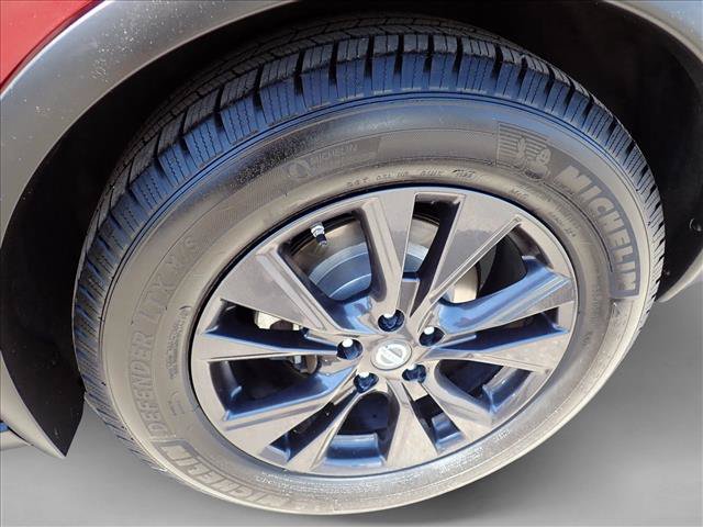 Used 2018 Nissan Murano SV w/ Premium Package FWD image 7