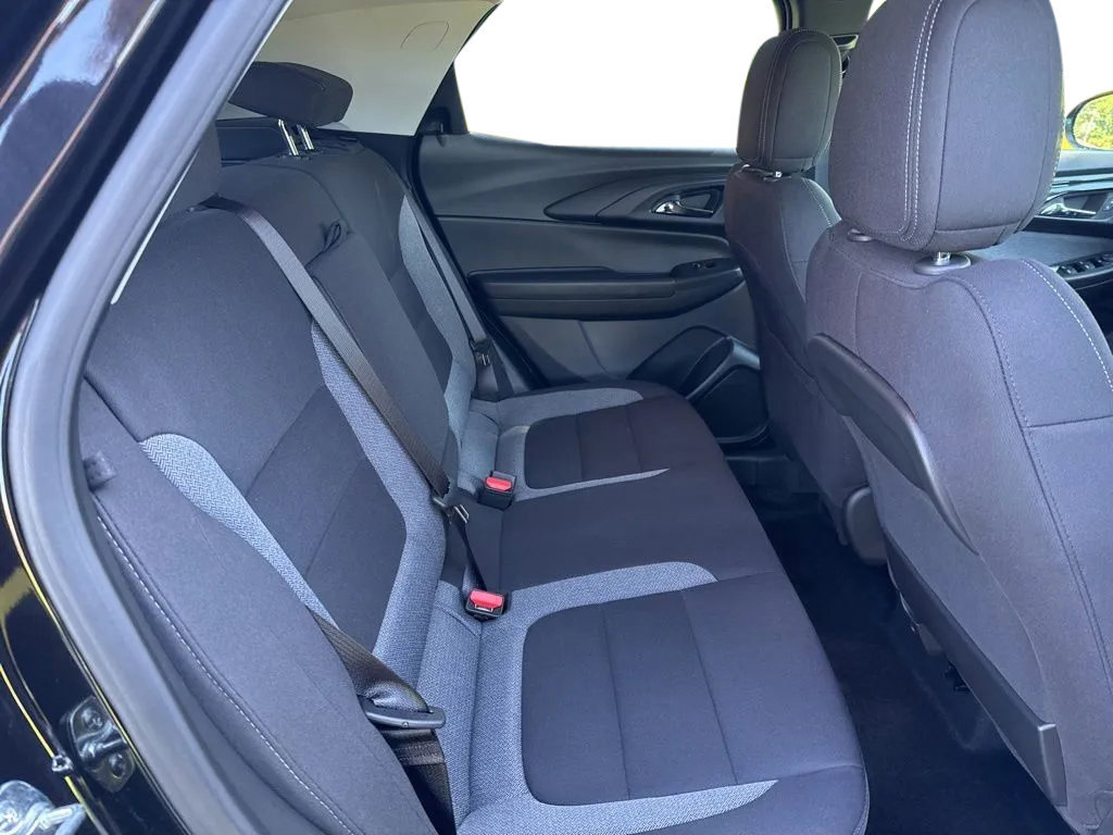 New 2026 Chevrolet TrailBlazer LT w/ Convenience Package FWD image 31