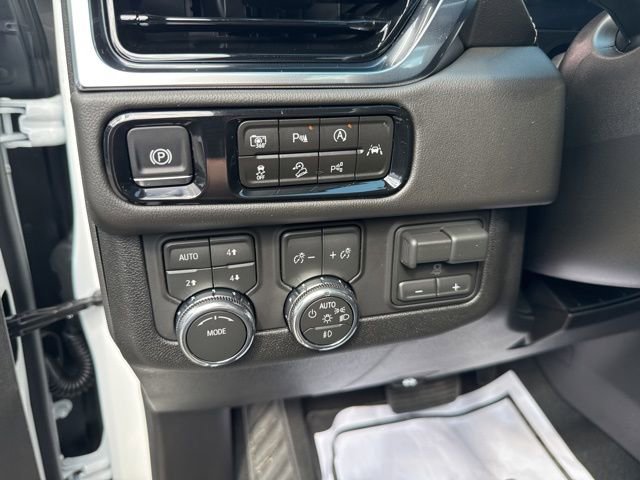 New 2026 GMC Yukon XL Elevation w/ Elevation Premium Package AWD/4WD image 30