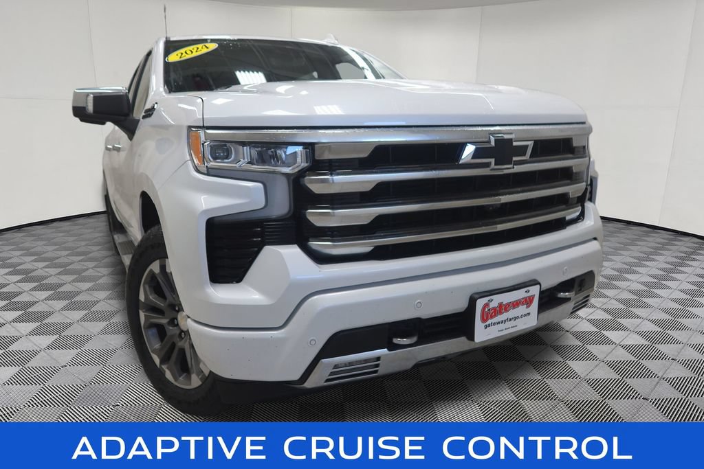 Used 2024 Chevrolet Silverado 1500 High Country w/ Technology Package AWD/4WD image 2