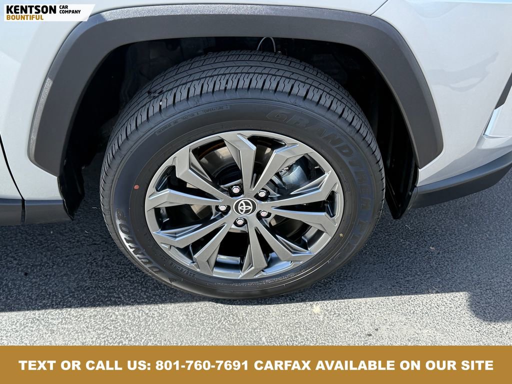 Used 2025 Toyota RAV4 XLE Premium image 15