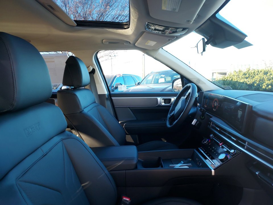 Used 2025 Hyundai Santa Fe XRT AWD/4WD image 35