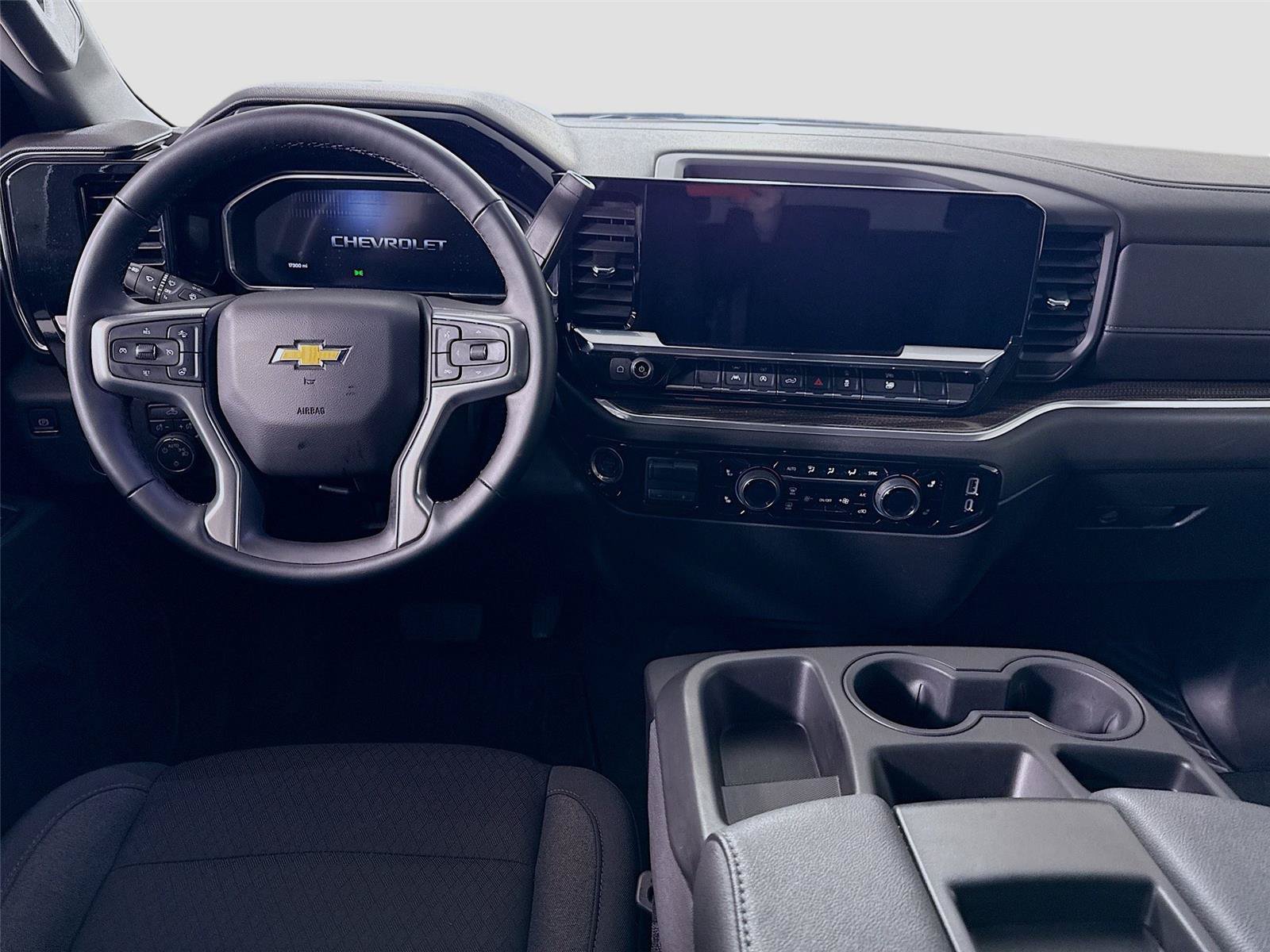Used 2026 Chevrolet Silverado 1500 LT AWD/4WD image 2