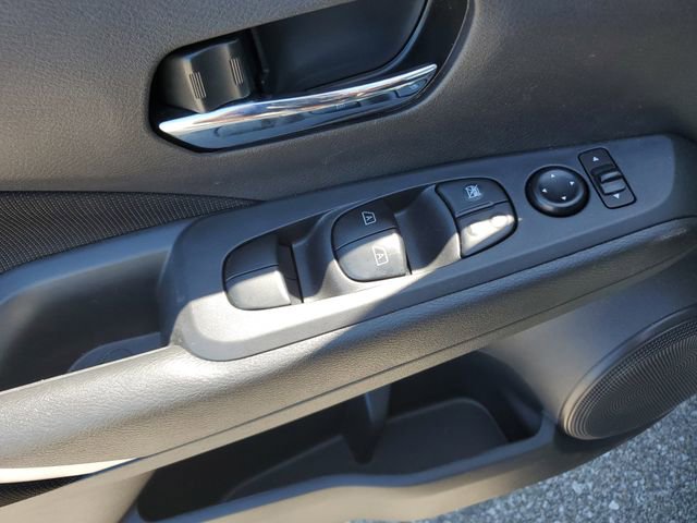 Used 2023 Nissan Kicks SV FWD image 21