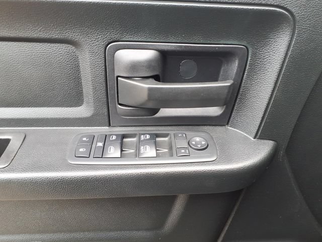 Certified 2018 RAM 1500 Express w/ Express Value Package AWD/4WD image 23