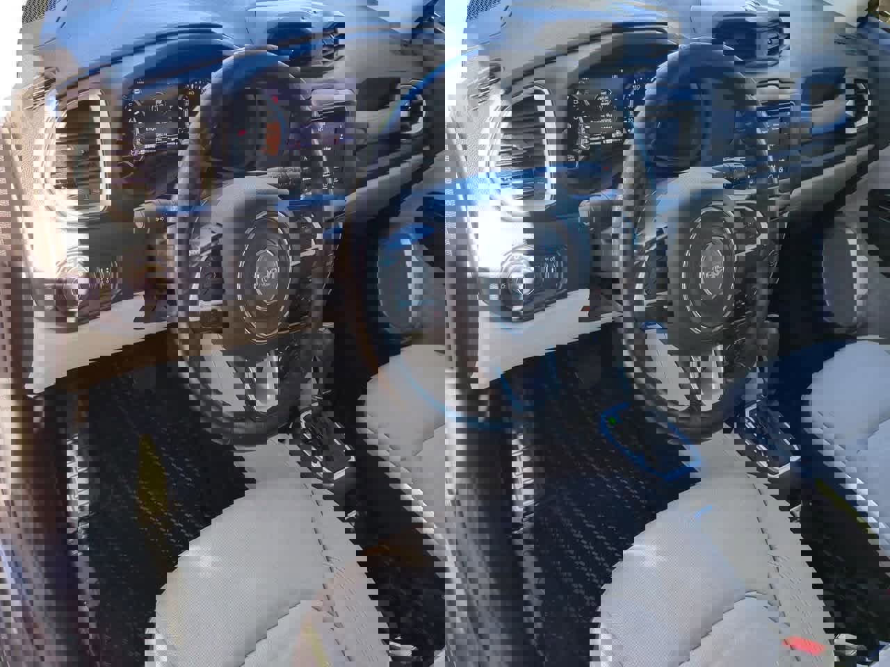 Used 2021 Jeep Renegade Latitude w/ Convenience Group image 10