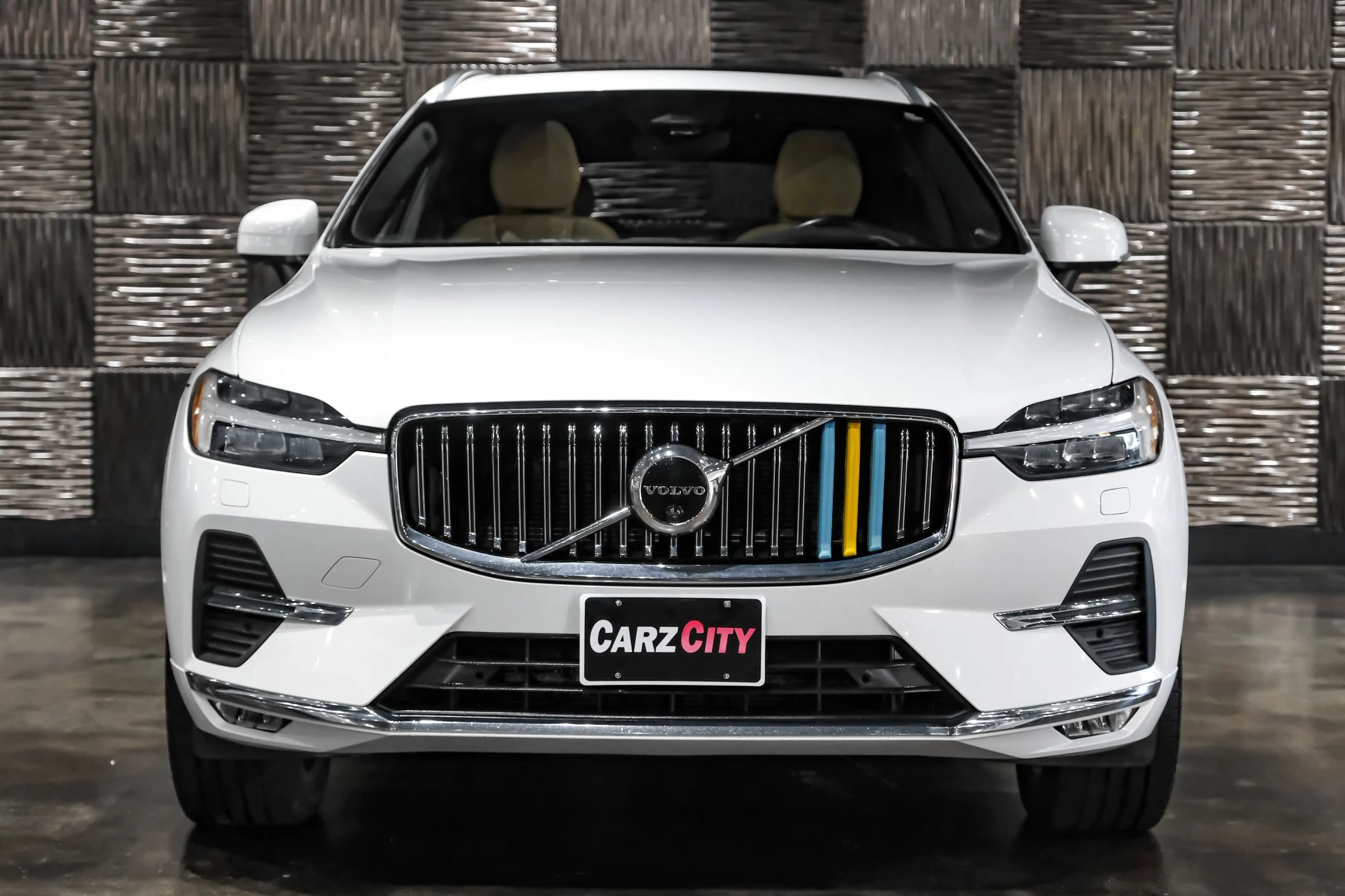Used 2022 Volvo XC60 B5 Inscription w/ Advanced Package FWD image 6