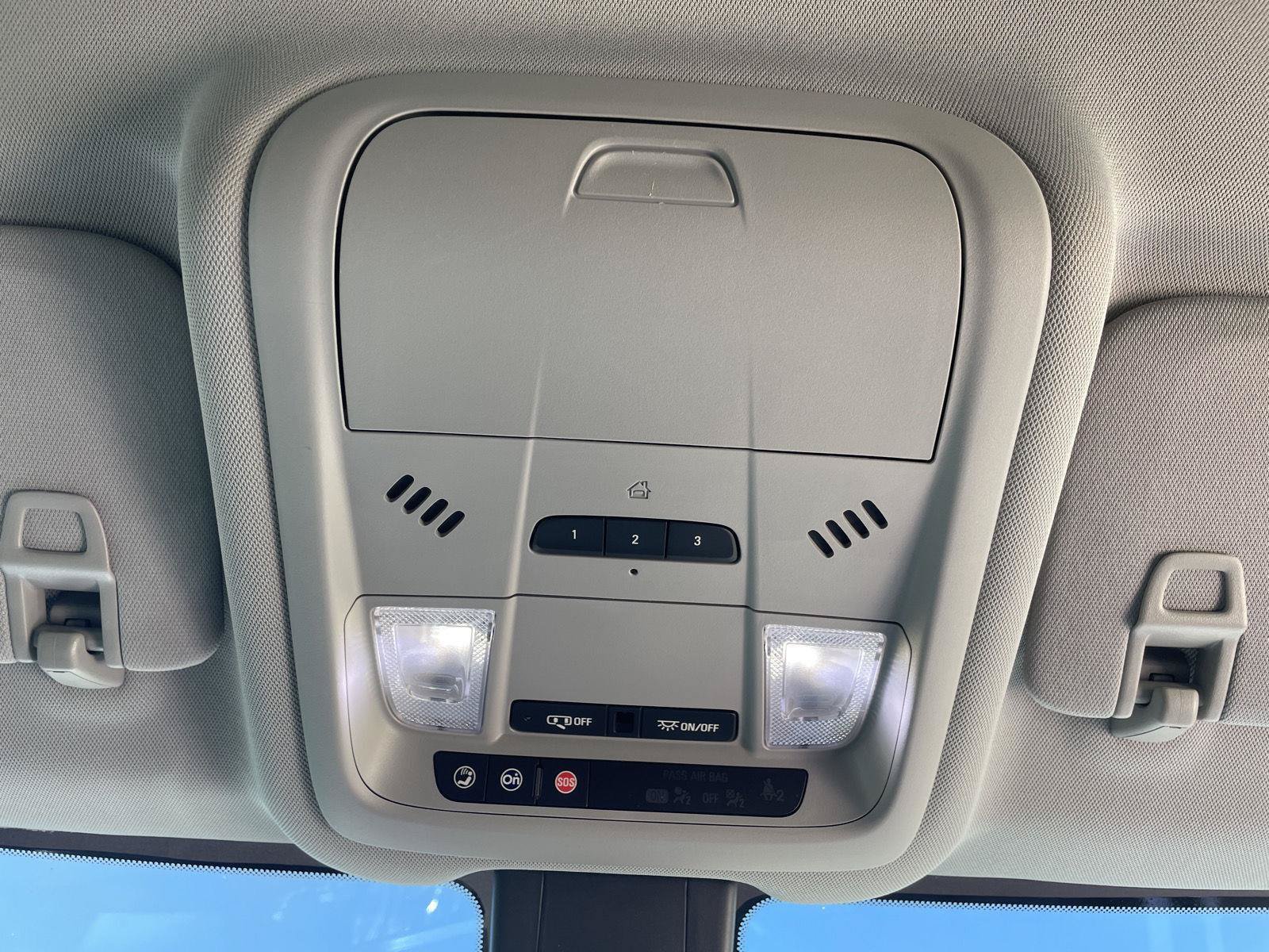 Used 2020 Chevrolet Equinox Premier FWD image 7
