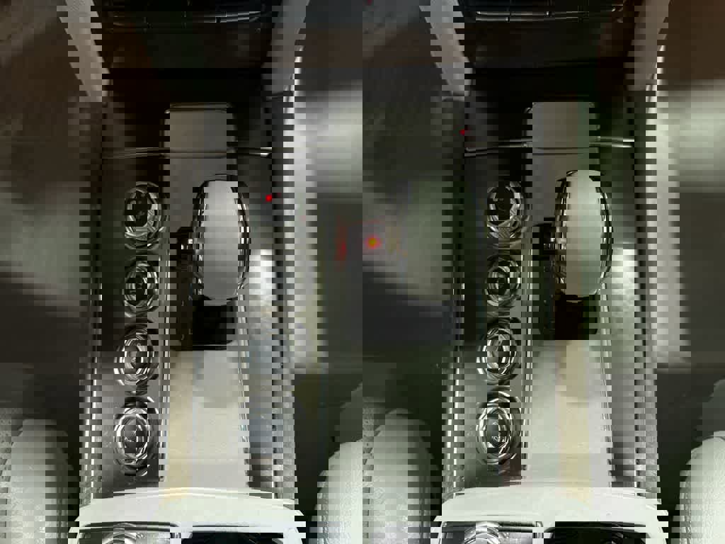 Used 2010 Mercedes-Benz E 63 AMG Sedan image 34