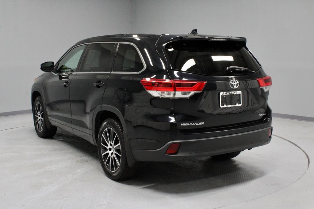 Used 2018 Toyota Highlander SE AWD/4WD image 10