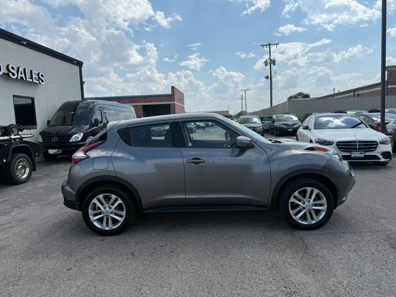 Used 2016 Nissan Juke S image 5