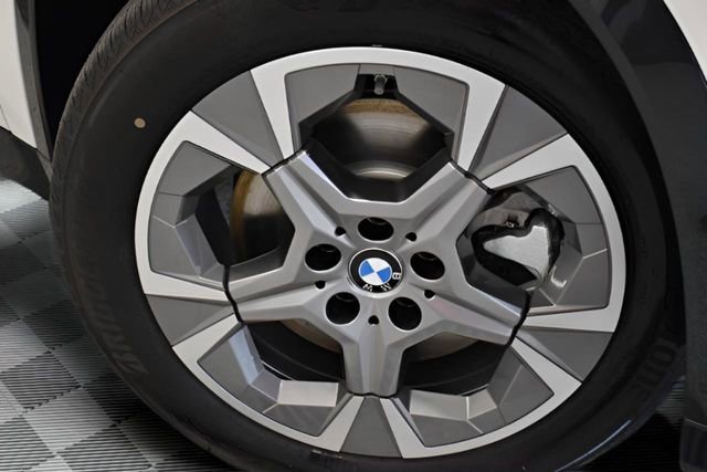 Used 2025 BMW X1 xDrive28i w/ Convenience Package image 31