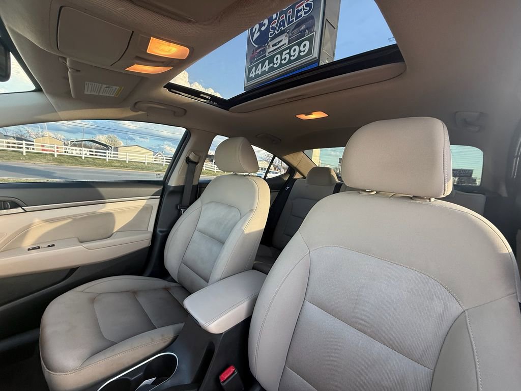 Used 2017 Hyundai Elantra Value Edition image 13