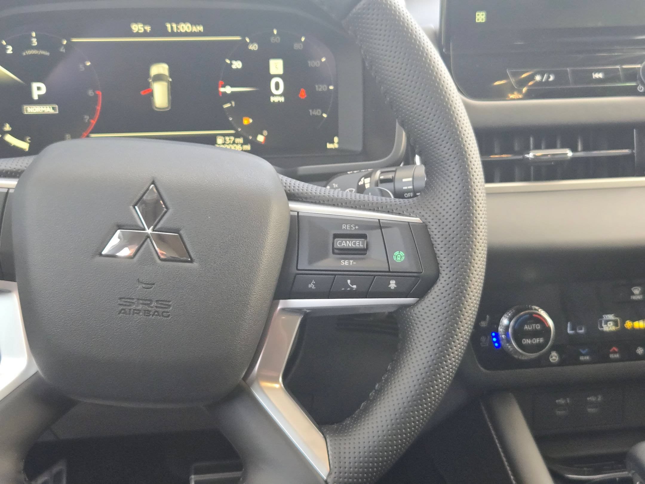 New 2026 Mitsubishi Outlander SEL Black Edition FWD image 19
