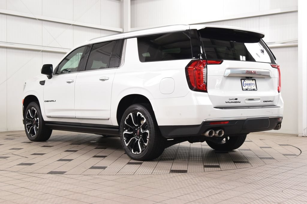 Used 2023 GMC Yukon XL Denali w/ Denali Reserve Package AWD/4WD image 6