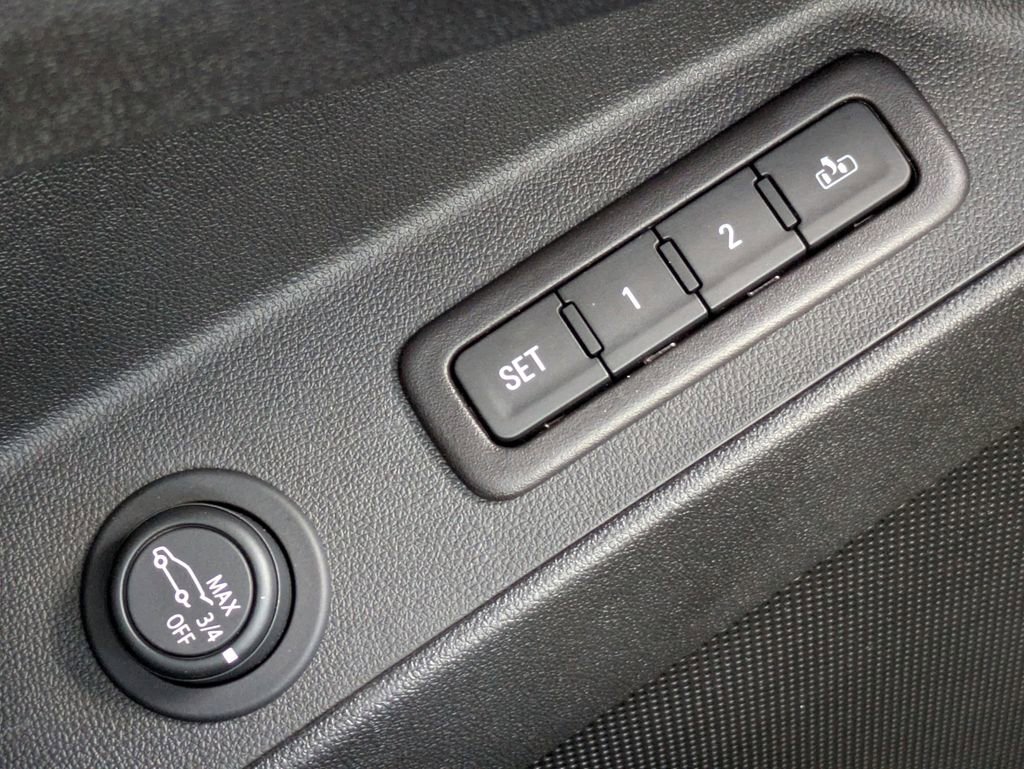 Used 2022 Chevrolet Equinox Premier image 25