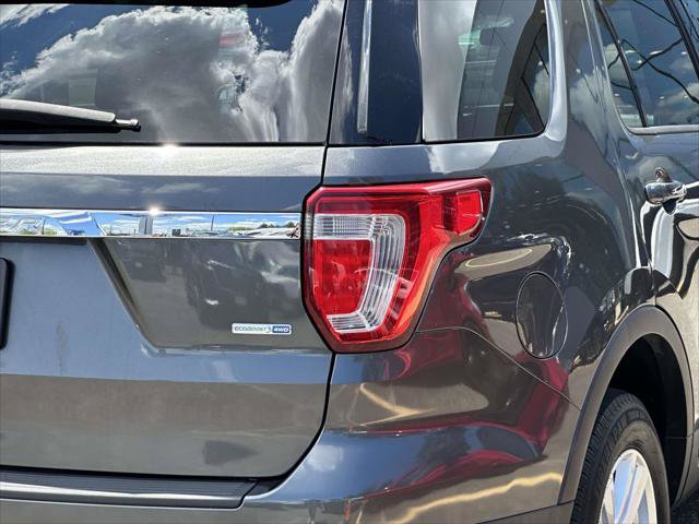 Used 2019 Ford Explorer XLT AWD/4WD image 11