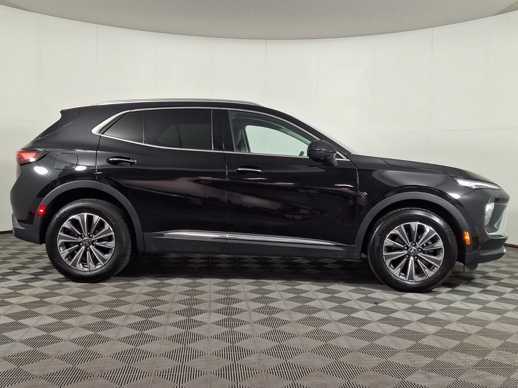 Used 2024 Buick Envision Preferred AWD/4WD image 10