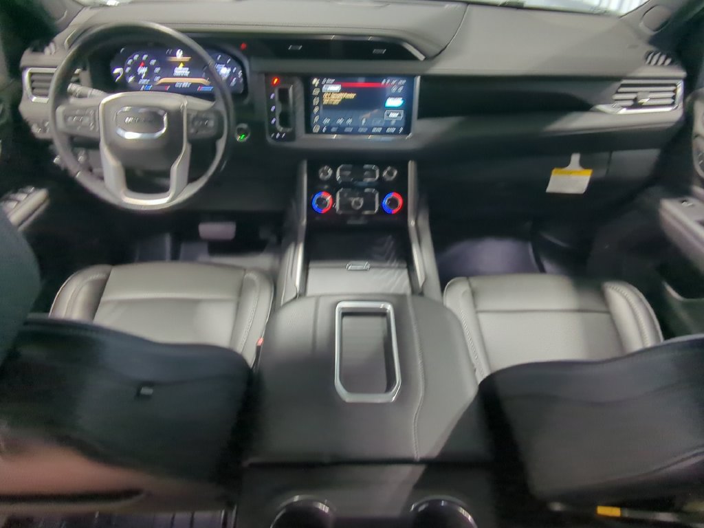 Used 2023 GMC Yukon Denali AWD/4WD image 18