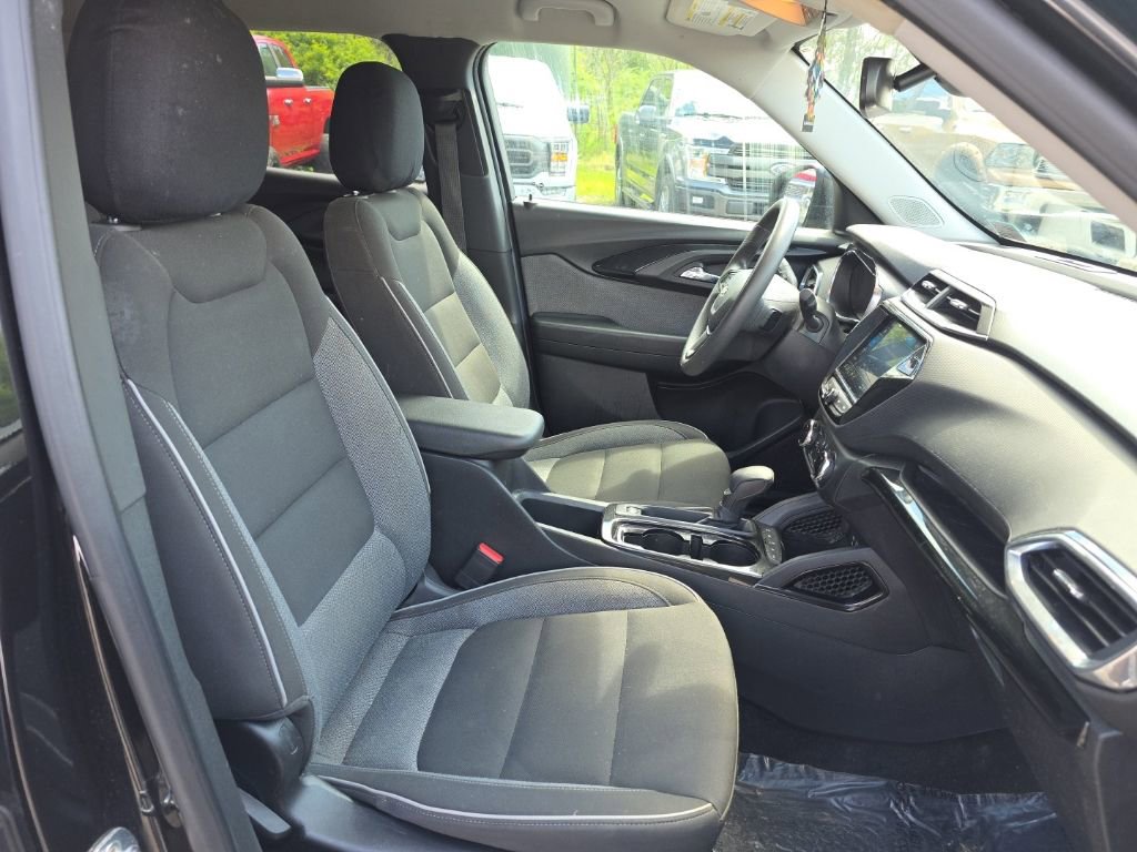 Used 2023 Chevrolet TrailBlazer LT w/ Convenience Package AWD/4WD image 16