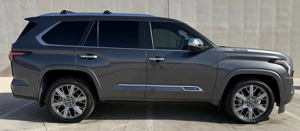 Used 2025 Toyota Sequoia Capstone image 3