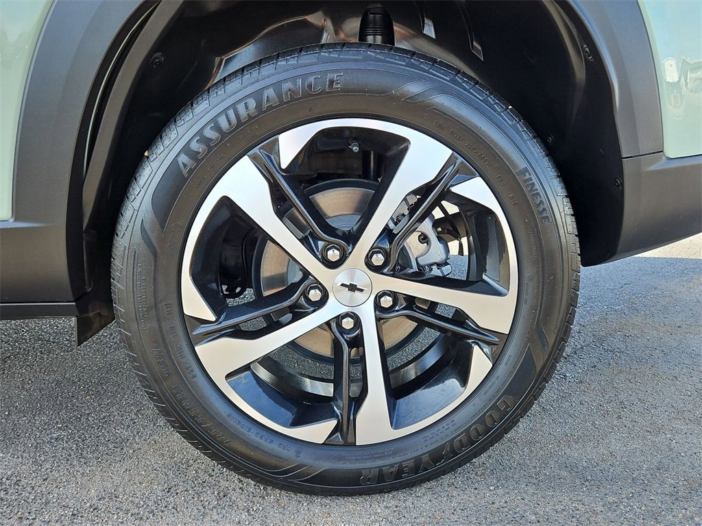 Used 2024 Chevrolet Trax RS w/ Driver Confidence Package image 31
