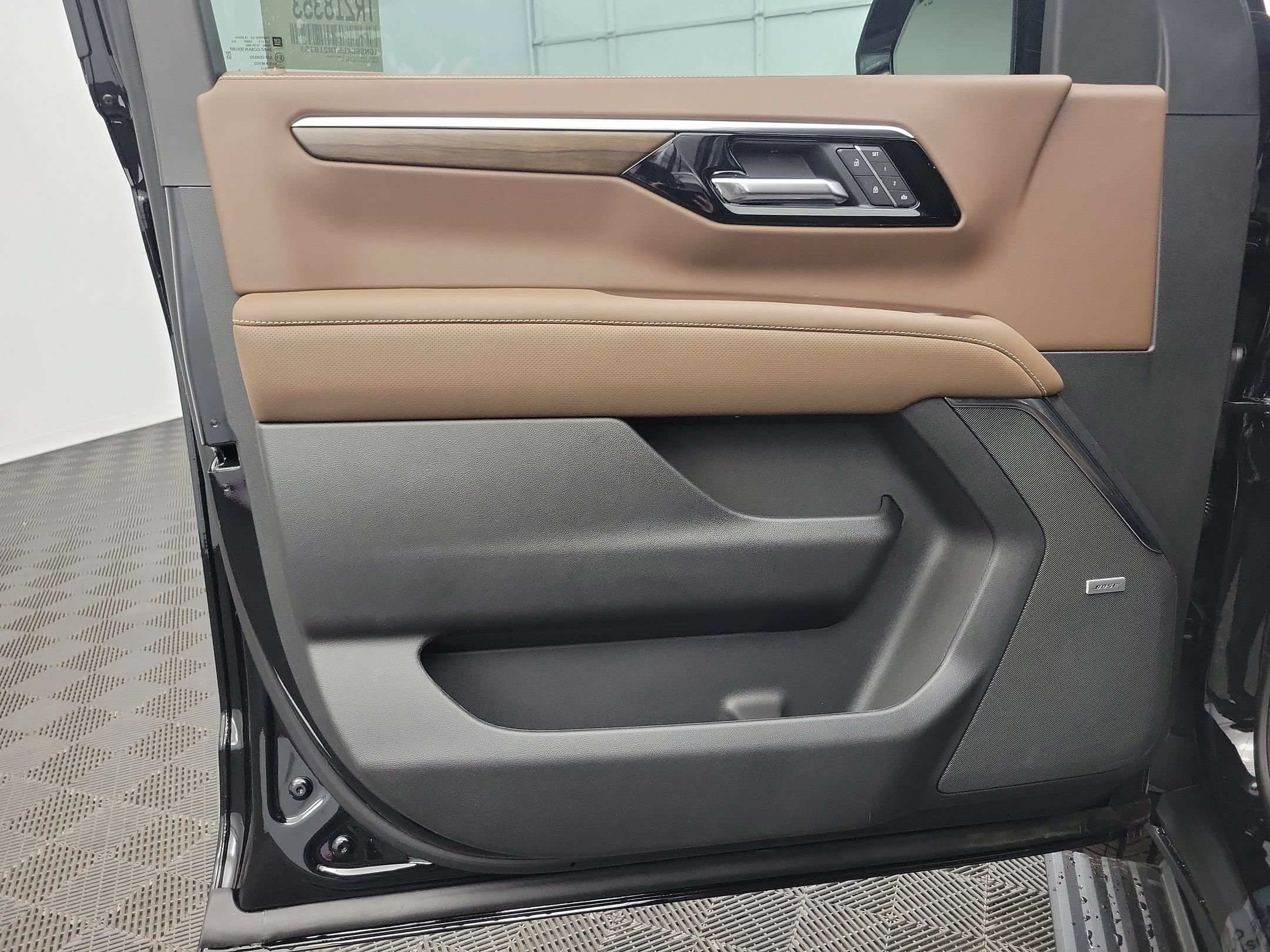 New 2026 Chevrolet Suburban High Country AWD/4WD image 18