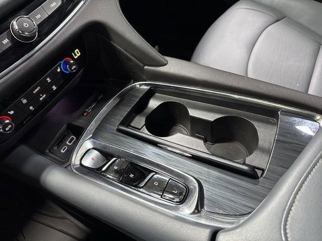 Used 2023 Buick Enclave Essence FWD image 23