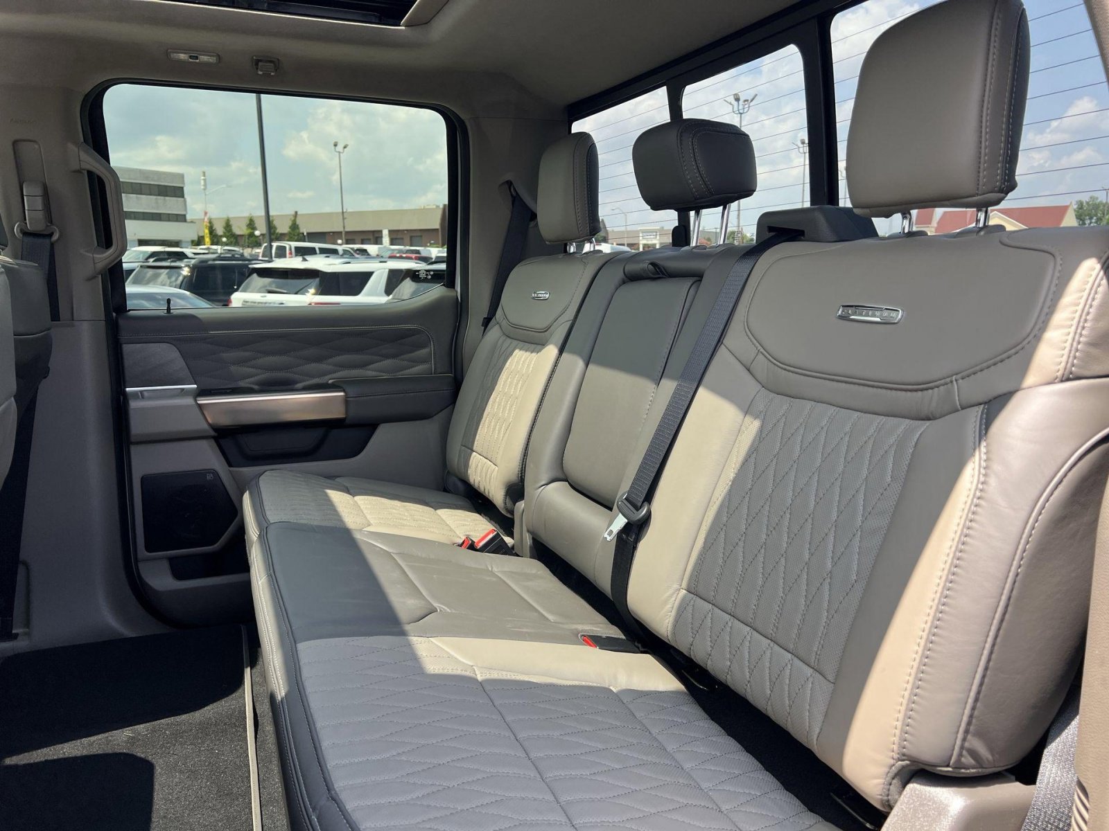 New 2025 Ford F350 Platinum w/ Platinum Plus Package image 25