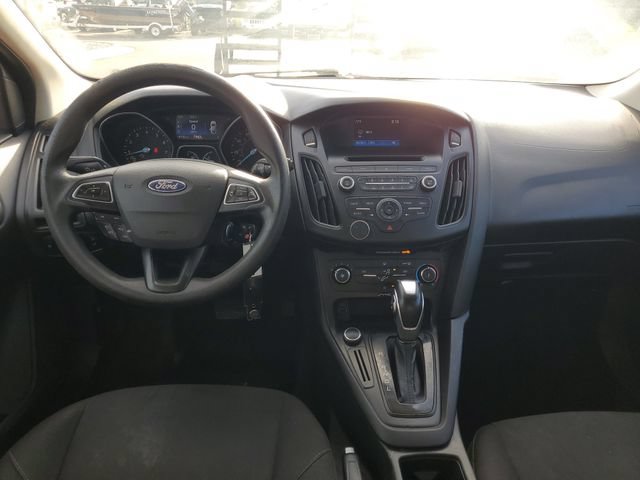 Used 2016 Ford Focus SE FWD image 26
