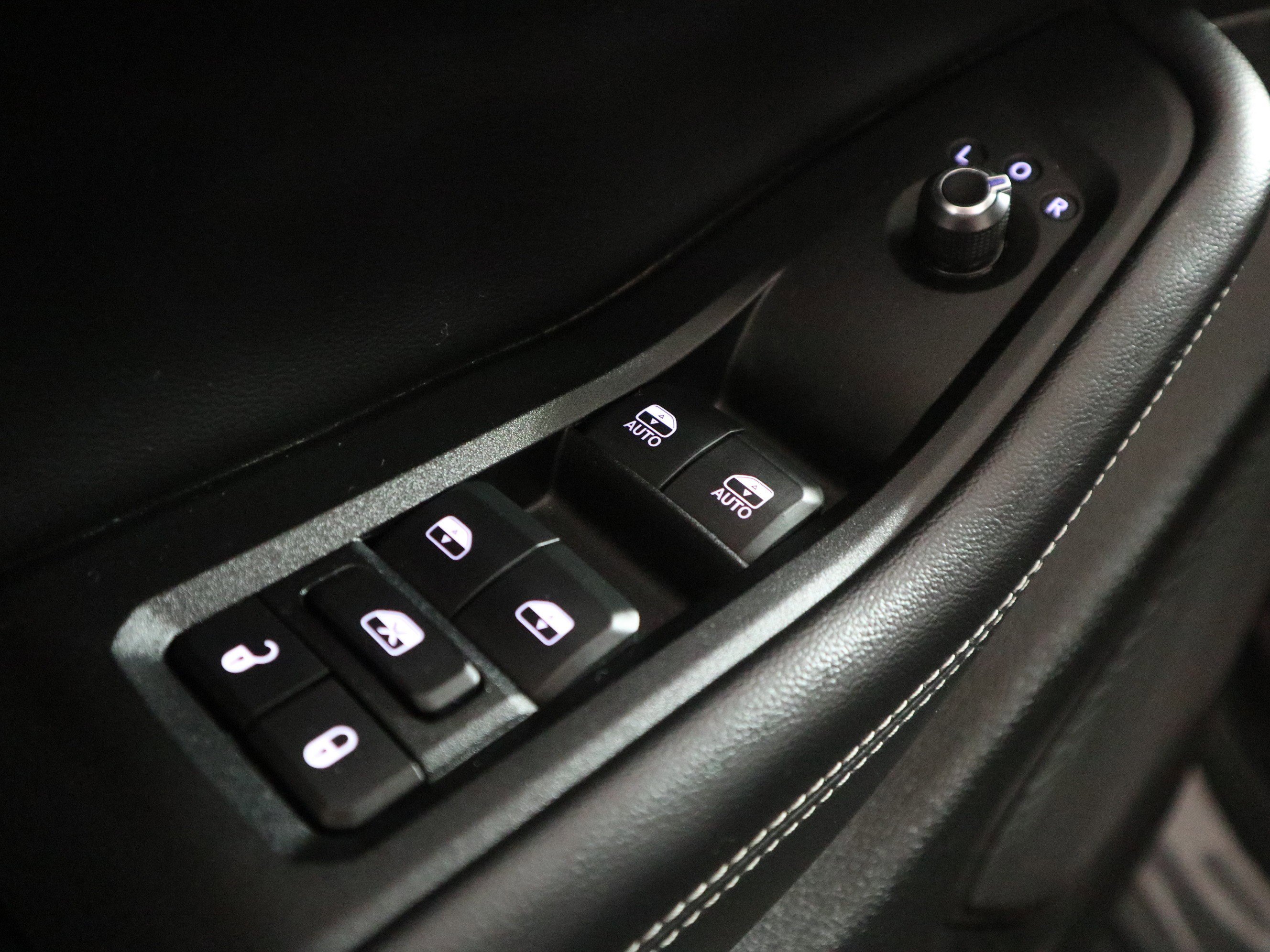 Used 2024 Jeep Grand Cherokee L Laredo image 38