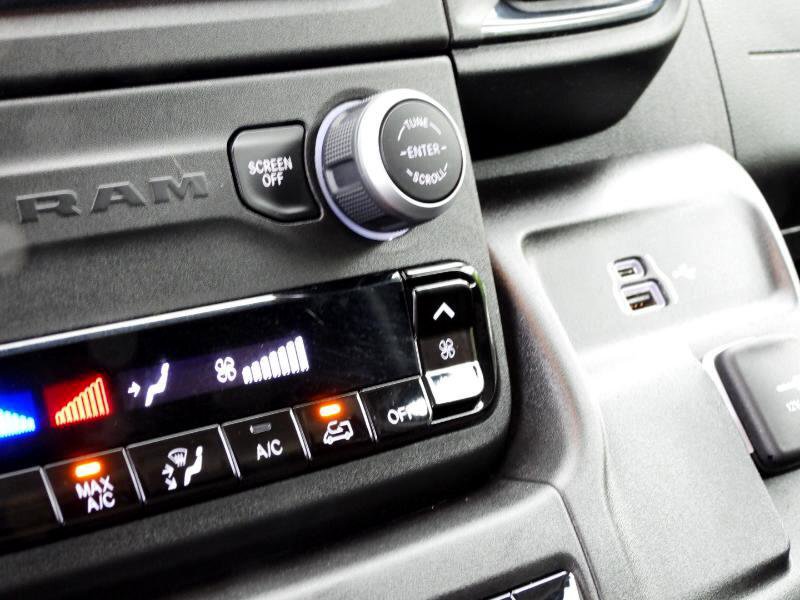 Used 2023 RAM ProMaster 2500 image 52