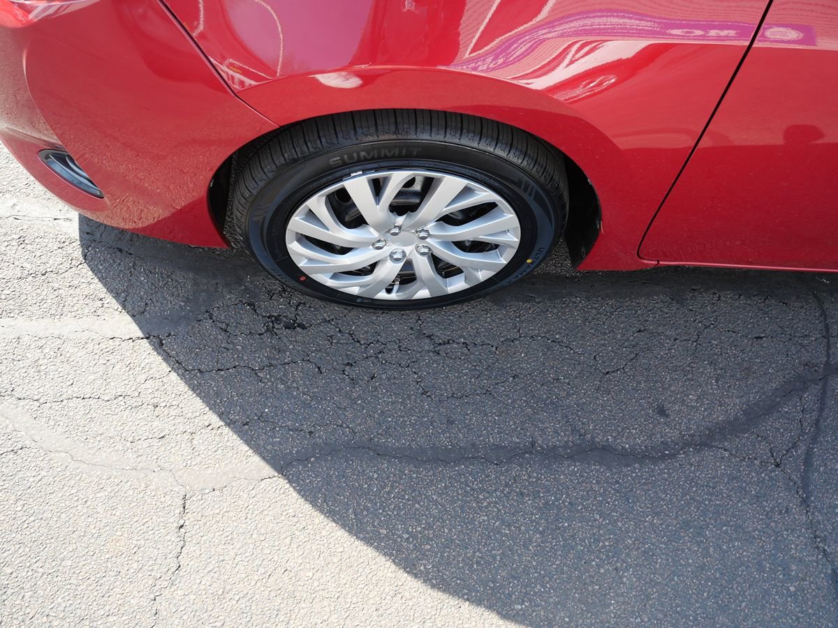 Used 2018 Toyota Corolla LE w/ Carpet Mat Package (TMS) image 33
