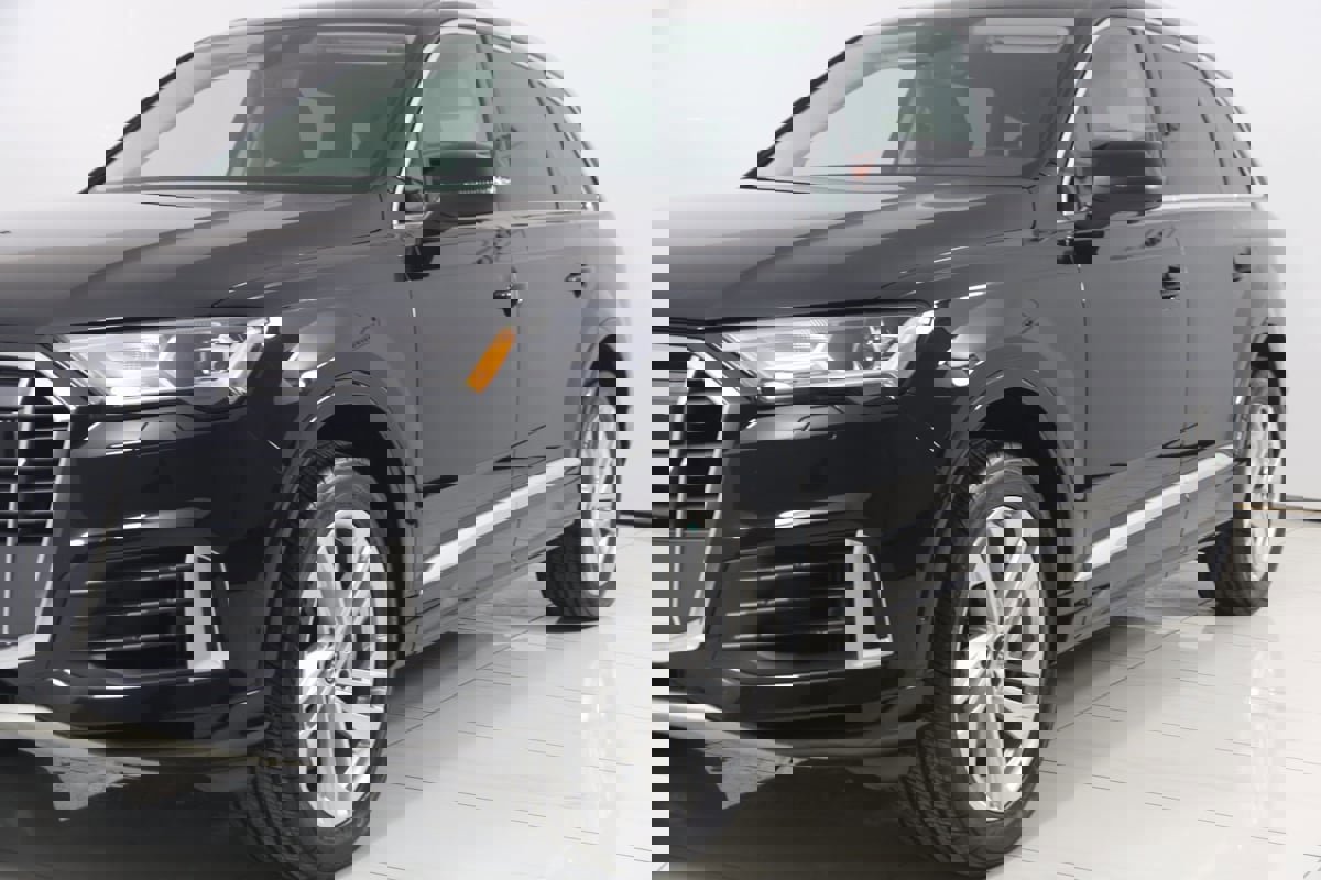 Used 2022 Audi Q7 Premium Plus w/ Premium Plus Package image 52