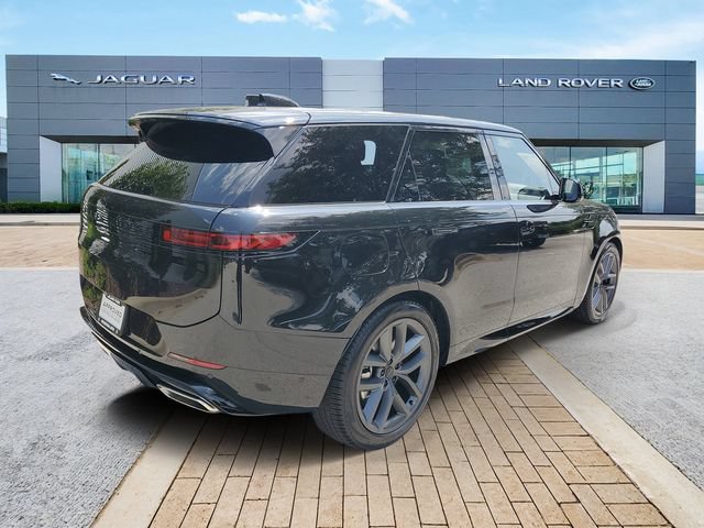 Used 2026 Land Rover Range Rover Sport Dynamic SE AWD/4WD image 4