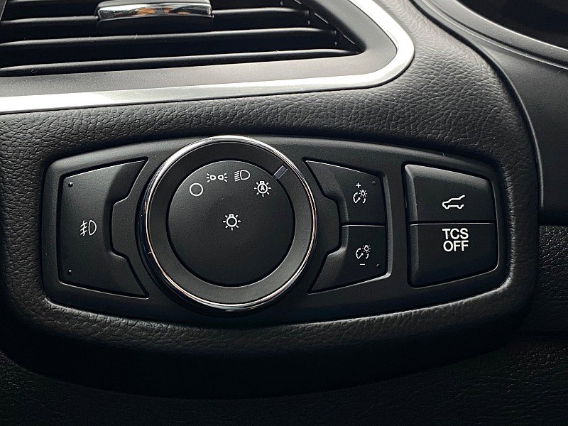 Certified 2022 Ford Edge Titanium w/ Cargo Accessory Package image 48