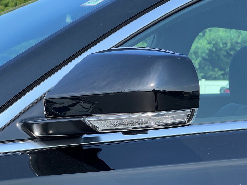 Used 2025 Cadillac CT4 Premium Luxury image 2