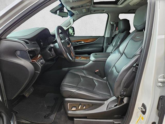 Used 2019 Cadillac Escalade Premium Luxury RWD image 15