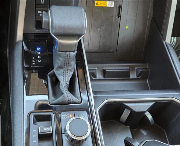 Used 2024 Toyota Tundra Limited AWD/4WD image 13