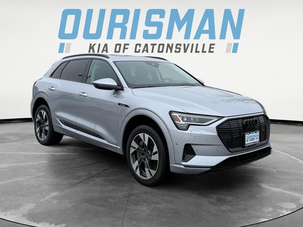 Used 2022 Audi e-tron Premium w/ Convenience Plus Package