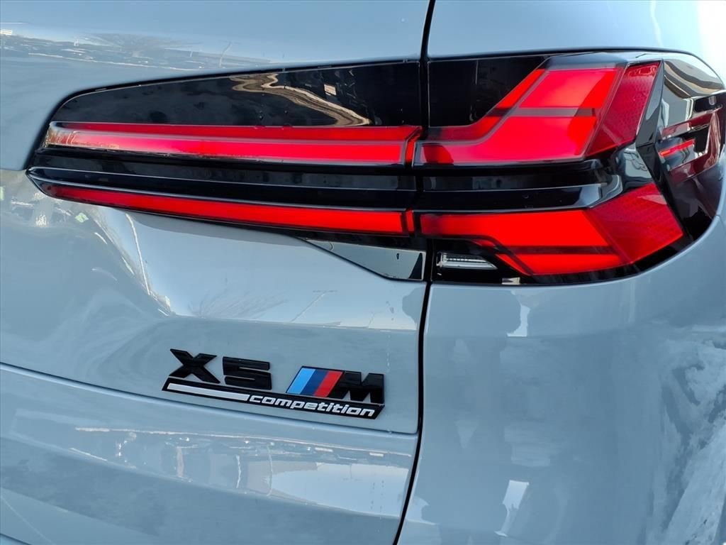 Used 2024 BMW X5 M Competition w/ Executive Package image 19