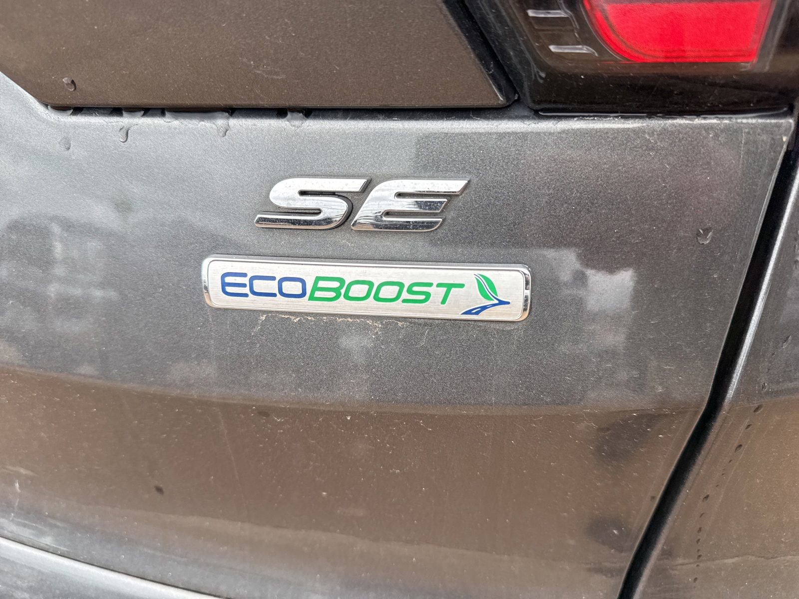 Used 2018 Ford Escape SE w/ SE Sync 3 Package FWD image 9